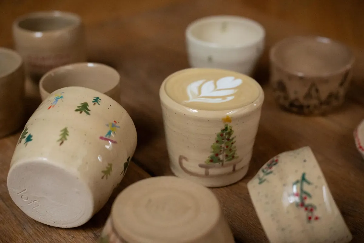 Making Ceramic Holiday Gifts: A 6-Week Production Timeline